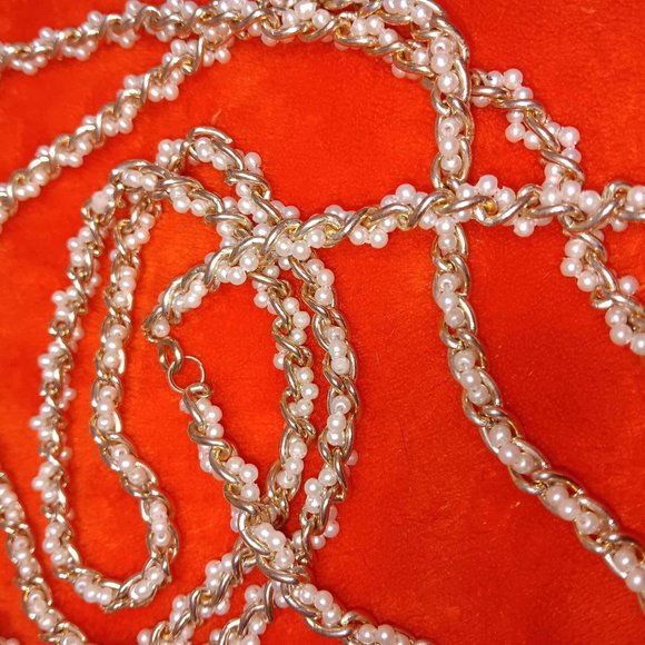 Gold tone necklace with artificial pearls 26" L - Picture 4 of 6